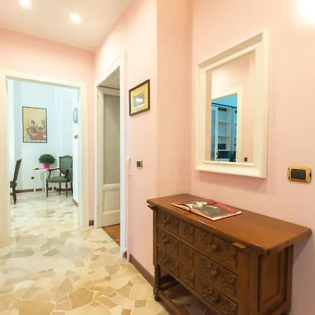Daire Elegante Casa Liberty Milano